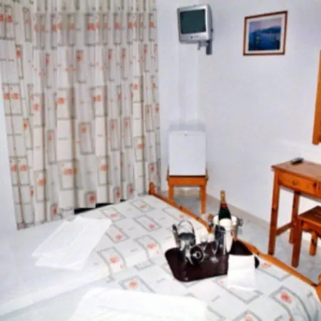 Prassino Nissi Hotel