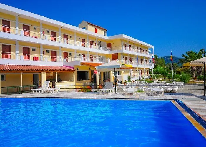Prassino Nissi Hotell 2*